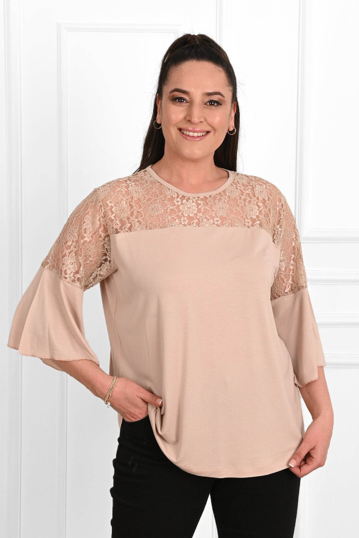 Bluza dama marimi mari dantela