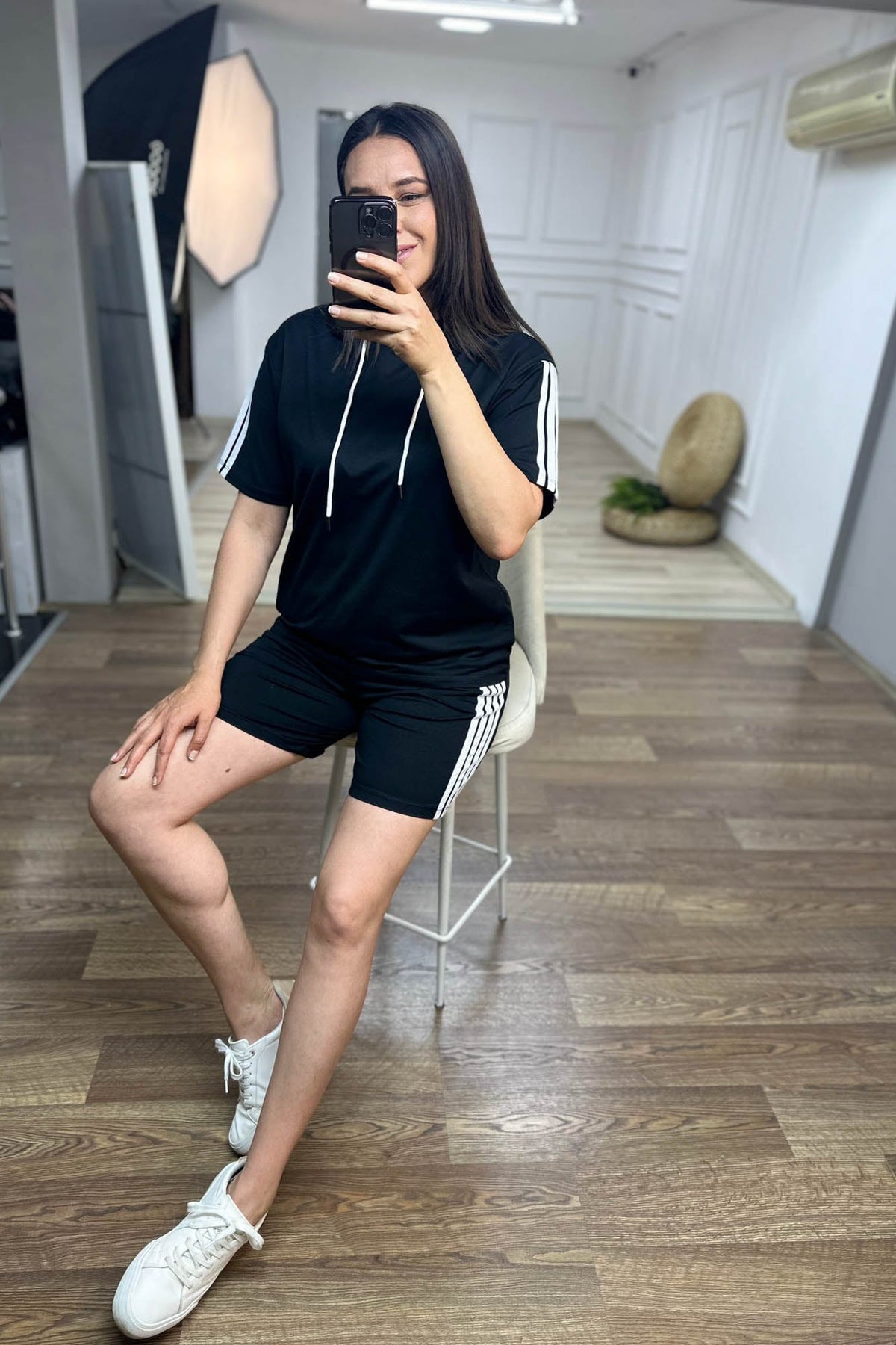 Trening dama marimi mari cu dungi si pantaloni scurti - Tratamente pentru par Lenjerie sexy