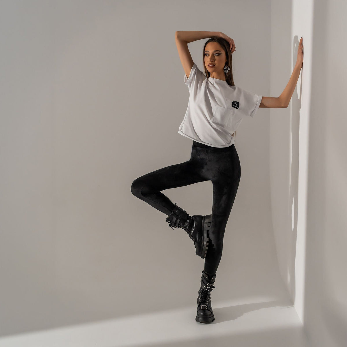 Colanti din catifea elastica, vedere integrala a modelului 