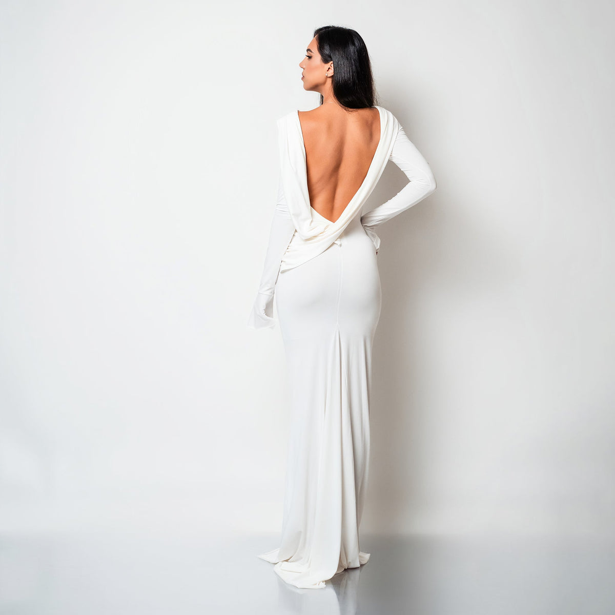 Rochie lunga alba din bumbac de cocktail cu spatele gol si drapaje Luna - Tratamente pentru par Lenjerie sexy