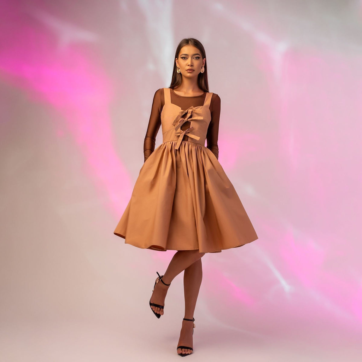 Bluza dama din lycra cu decolteu rotund si efect usor de compresie