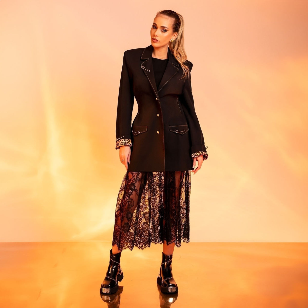 Sacou dama lung oversized negru cu fusta detasabila din dantela